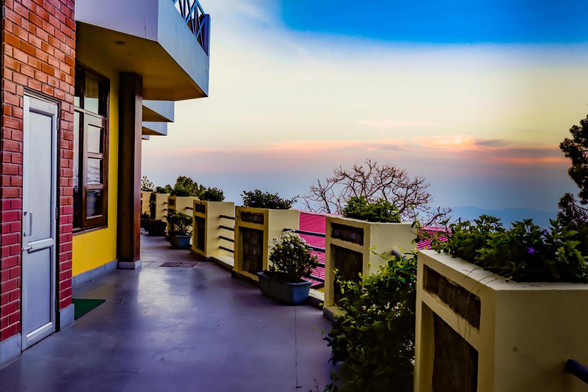 Green N Breeze Resorts Массури Экстерьер фото